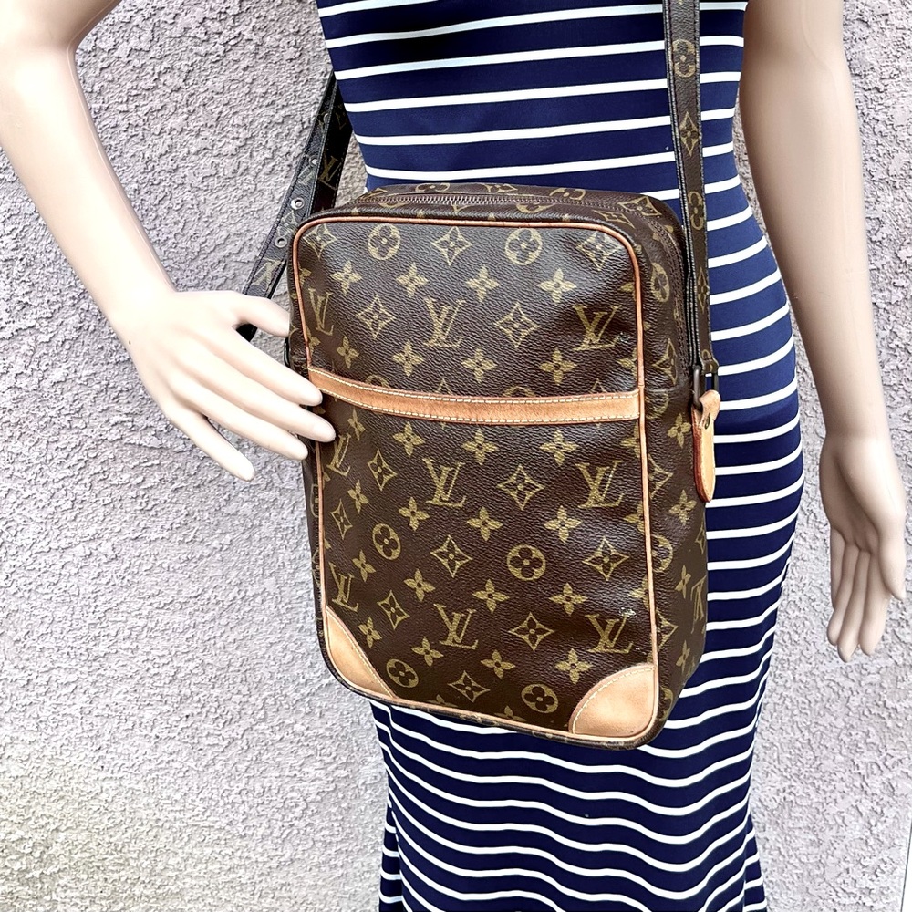 Louis Vuitton Monogram Danube MM Vintage Crossbody Bag Unisex